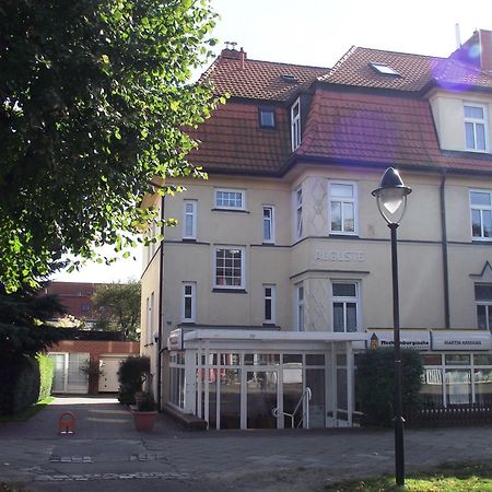 Appartement & Ferienwohnungen Thiess Rostock Kültér fotó